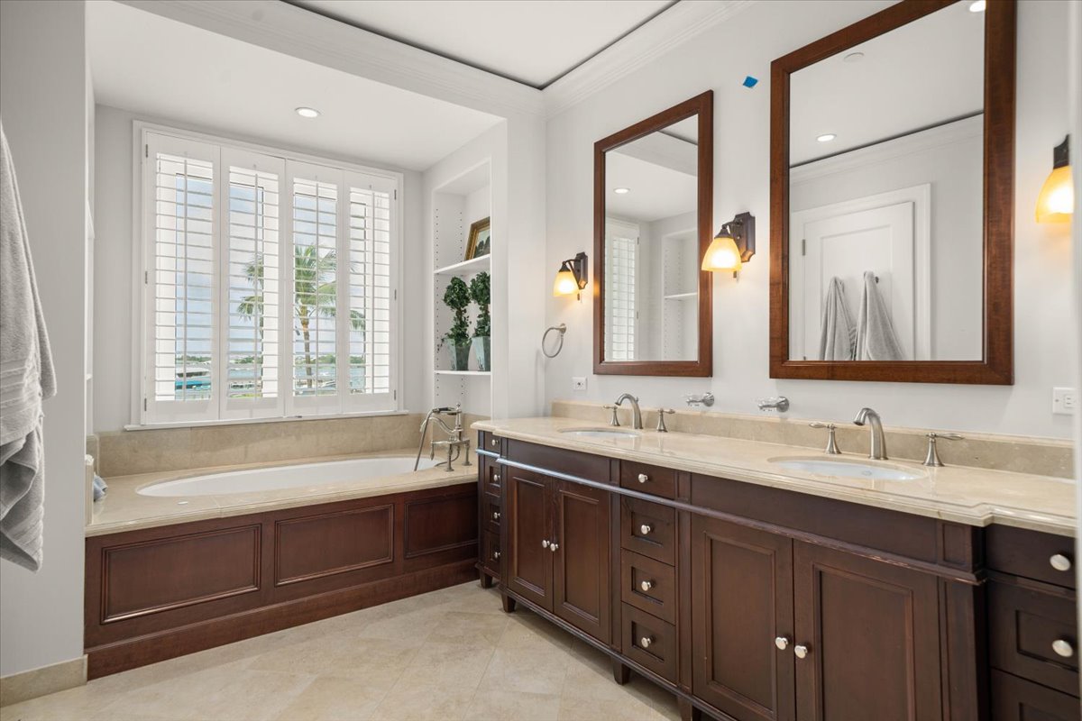 B1.2 Ocean Club Residences And Marina