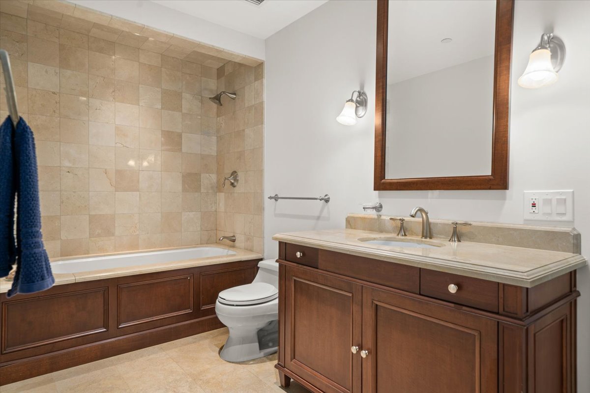 B1.2 Ocean Club Residences And Marina